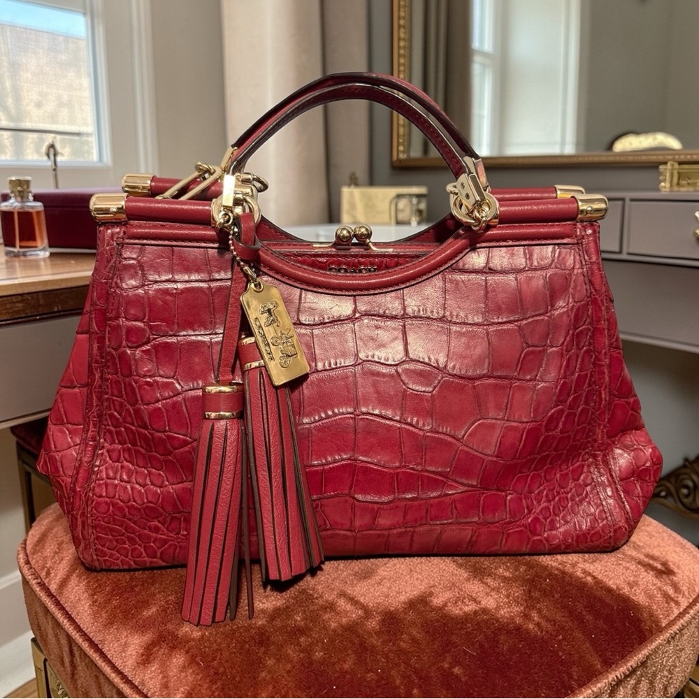 Coach Madison Carrie Croc Classic Embossed Kisslock in Red - Picture 3 of 16
